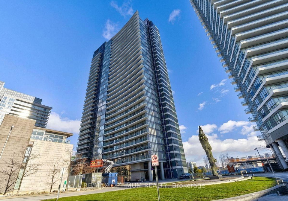 121-mcmahon-drive-north-york-ontario-c12812950