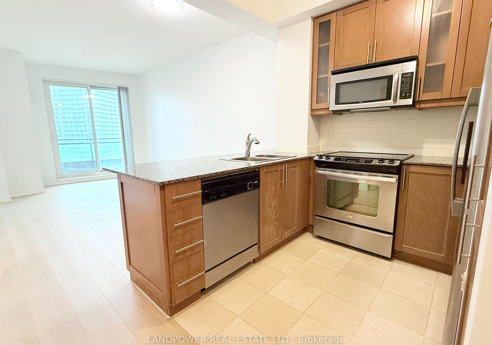 18-holmes-avenue-north-york-ontario-c12812958