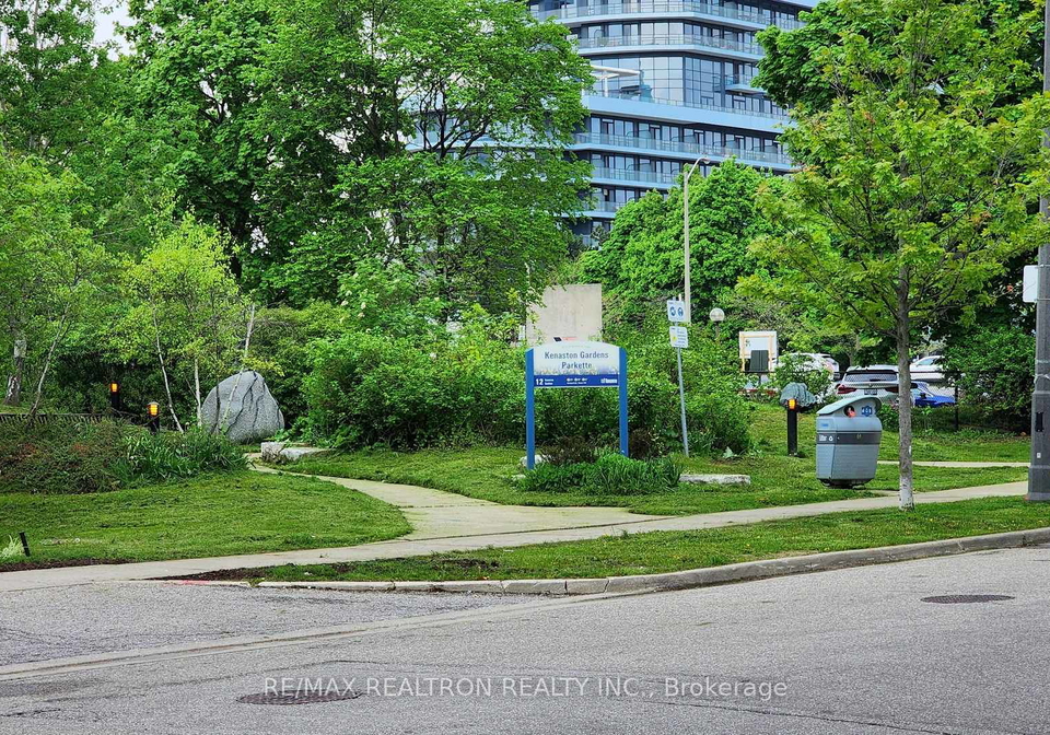 18-kenaston-gardens-north-york-ontario-c12813252
