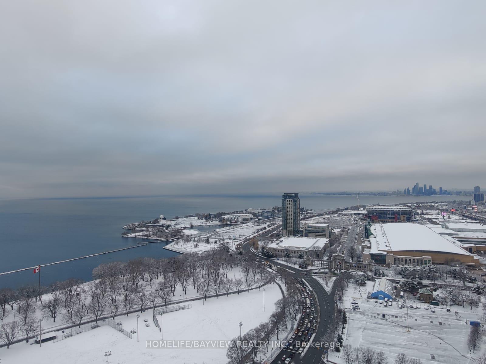 215-fort-york-boulevard-toronto-ontario-c12813428
