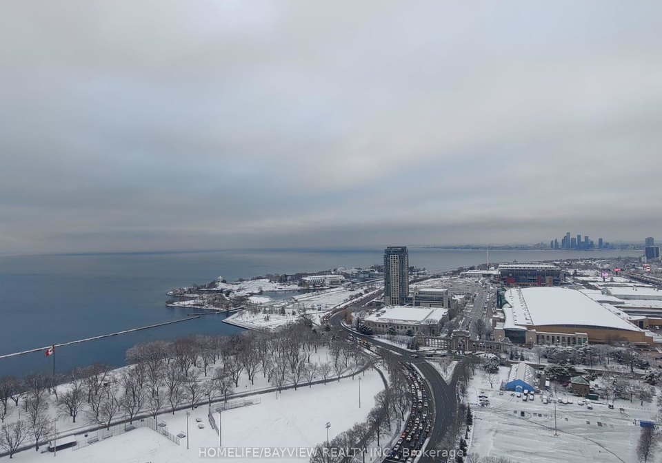 215-fort-york-boulevard-toronto-ontario-c12813428