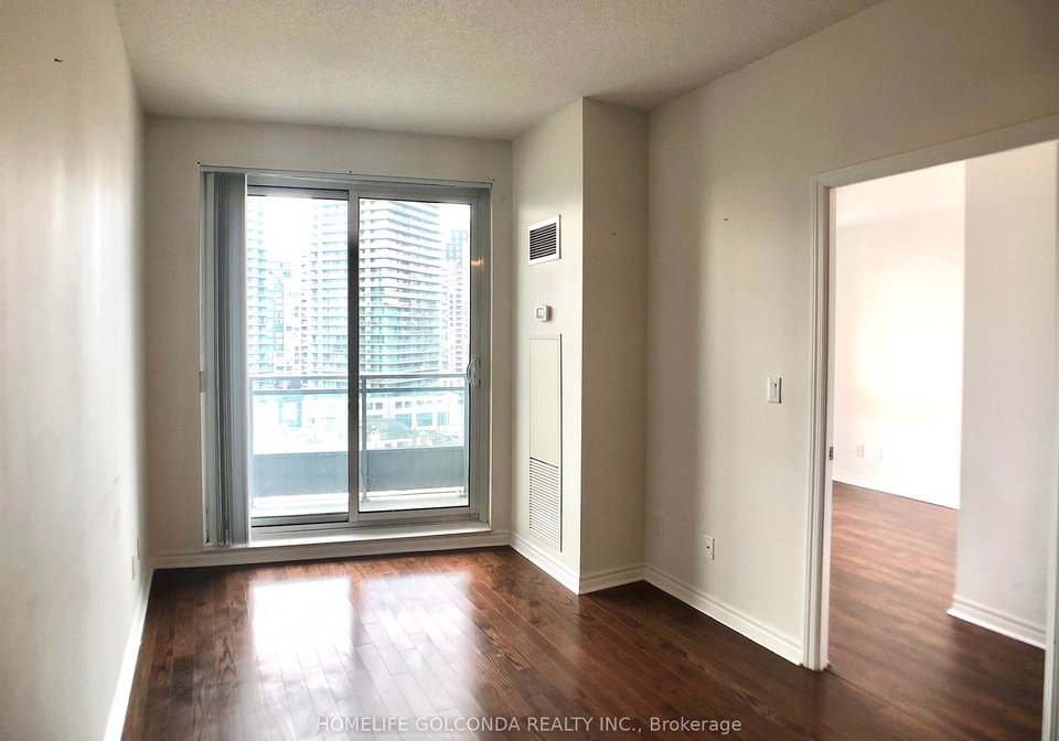 18-holmes-avenue-north-york-ontario-c12813478