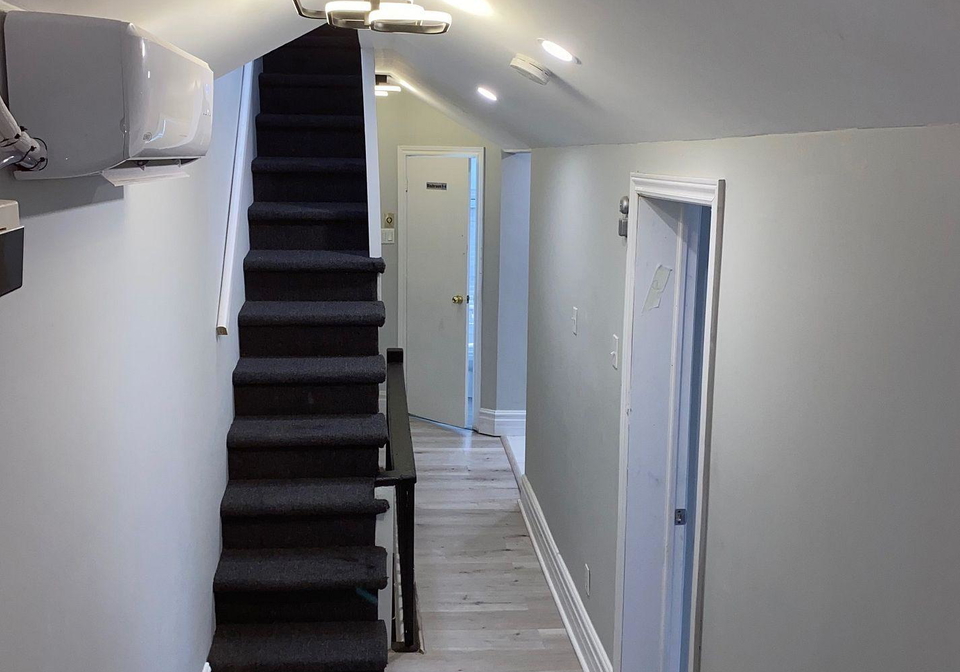 206-carlton-street-toronto-ontario-c12813480