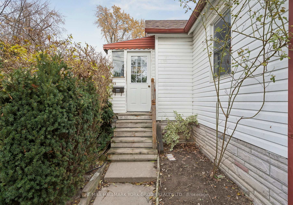 211-maplehurst-avenue-north-york-ontario-c12813592