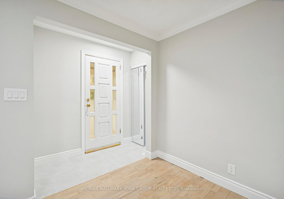 211-maplehurst-avenue-north-york-ontario-c12813592