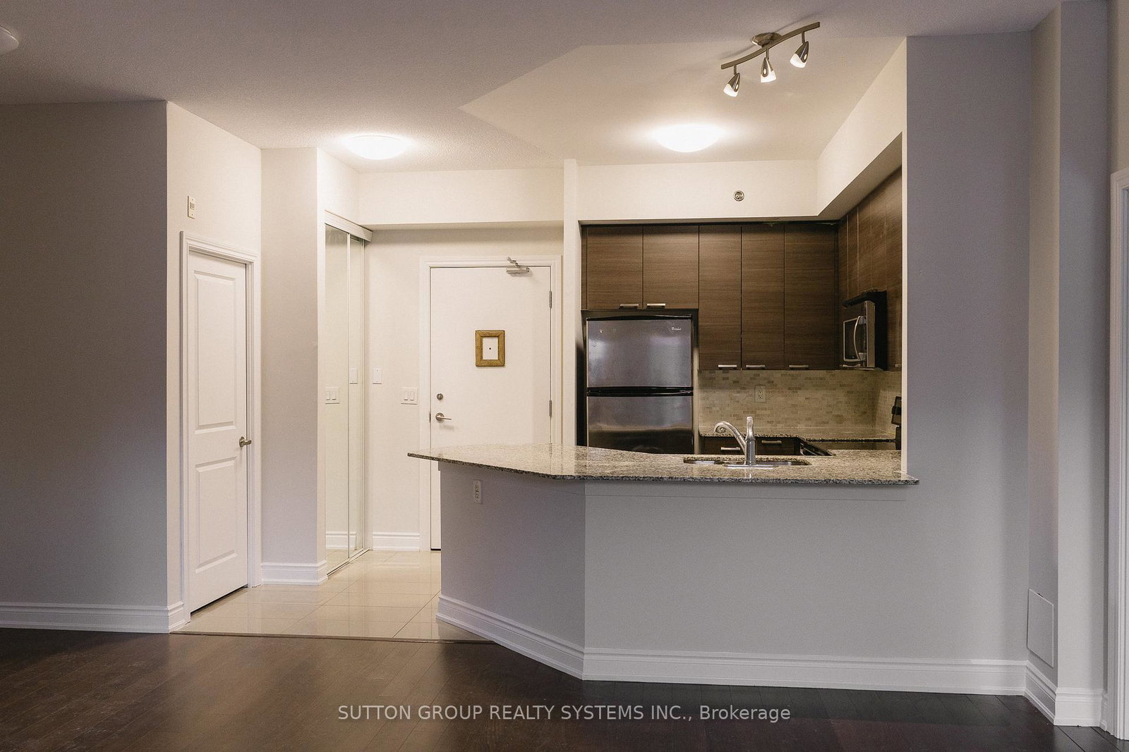 760-sheppard-avenue-w-toronto-ontario-c12813722