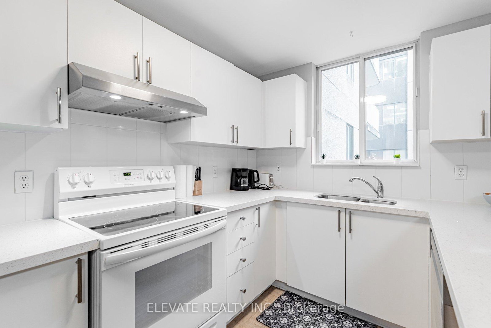 105-victoria-street-toronto-ontario-c12814094