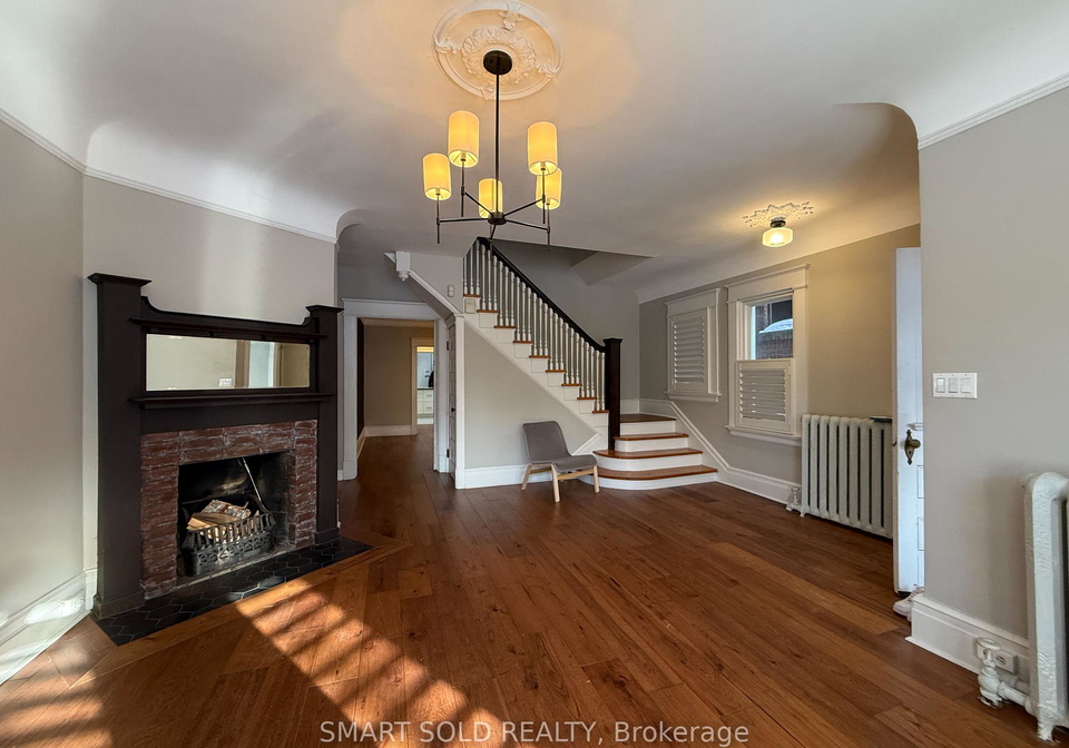 555-markham-street-toronto-ontario-c12814296