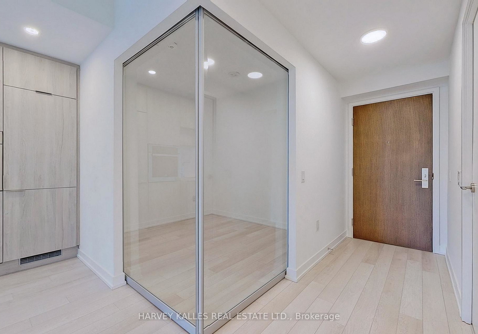 39-roehampton-avenue-toronto-ontario-c12814378