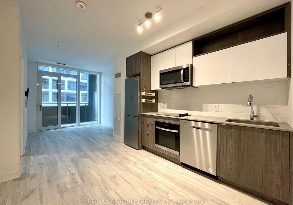 60-princess-street-toronto-ontario-c12814588