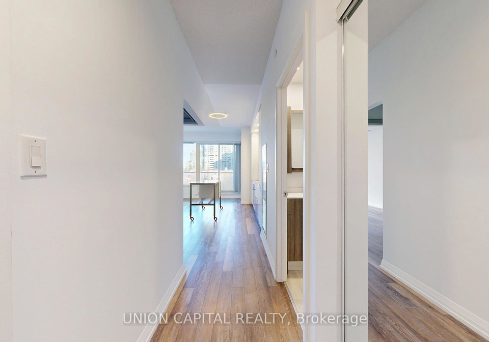 75-canterbury-place-toronto-ontario-c12814592