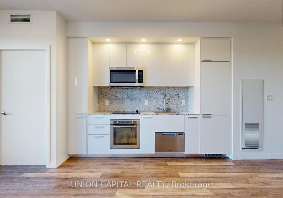75-canterbury-place-toronto-ontario-c12814592