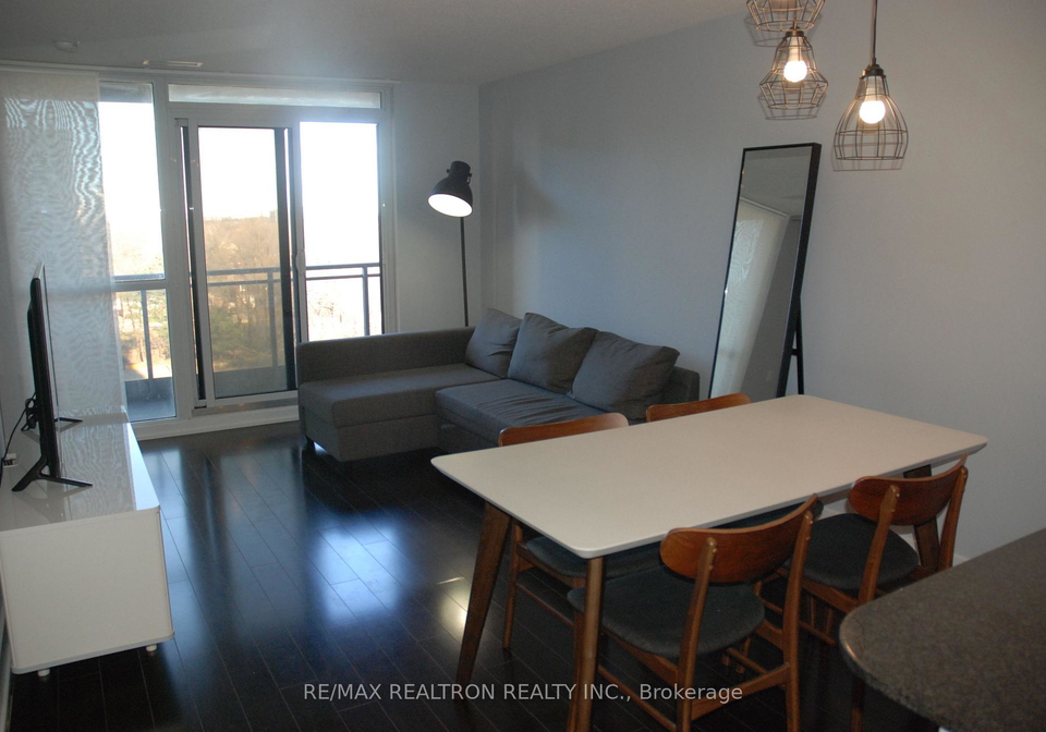 23-sheppard-avenue-e-north-york-ontario-c12814702