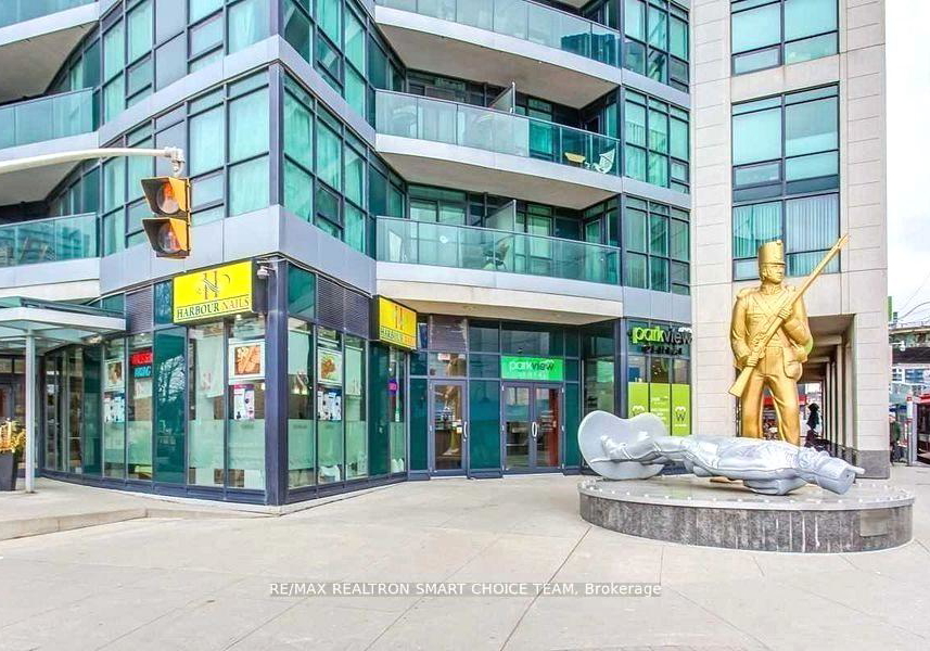 600-fleet-street-toronto-ontario-c12814822