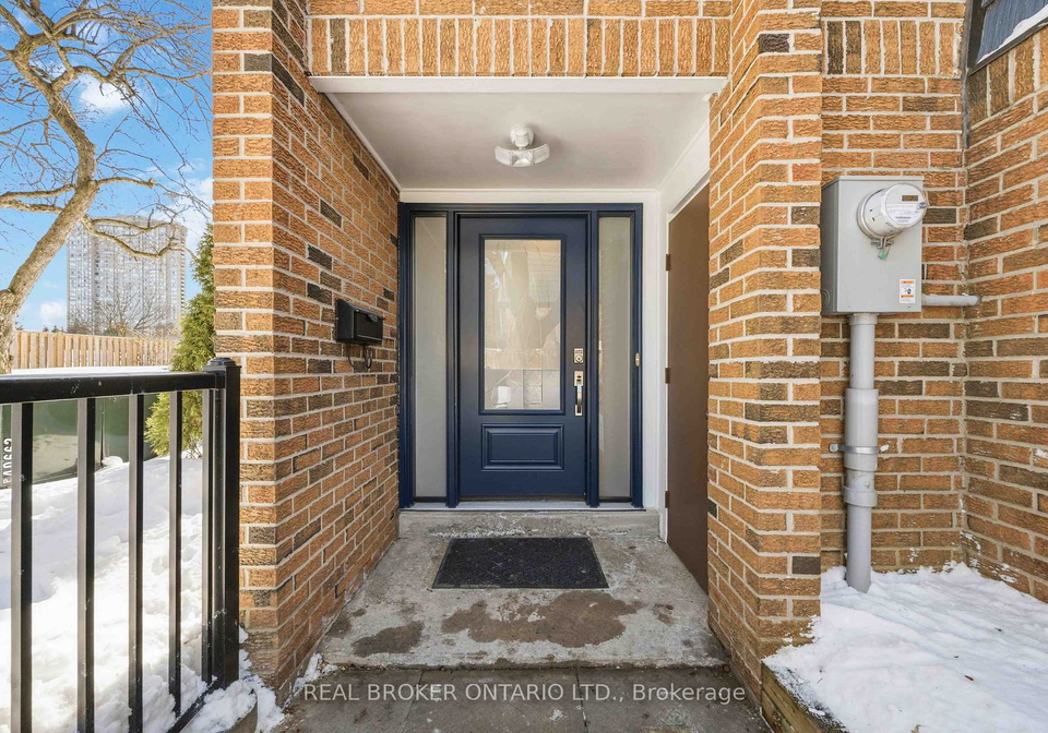 5-remora-royal-way-north-york-ontario-c12814864