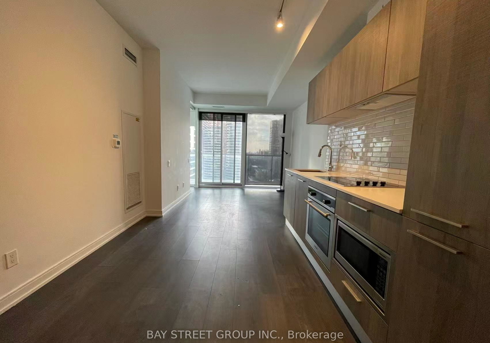 3-gloucester-street-w-toronto-ontario-c12814896