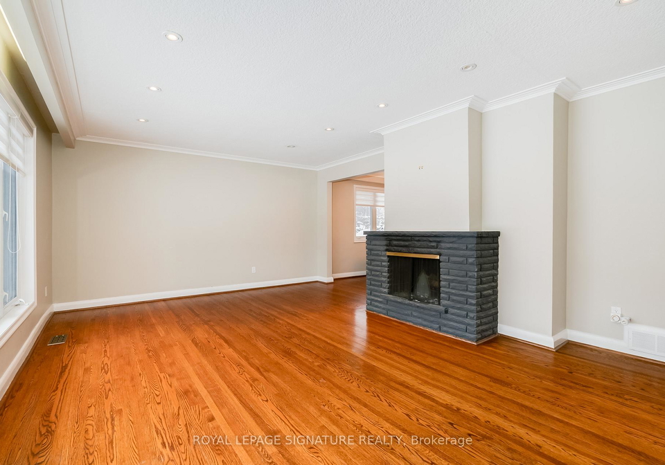 2-millgate-crescent-north-york-ontario-c12814988