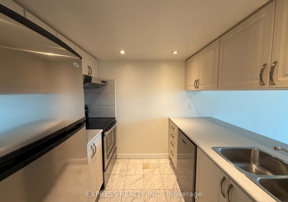 38-elm-street-toronto-ontario-c12815302