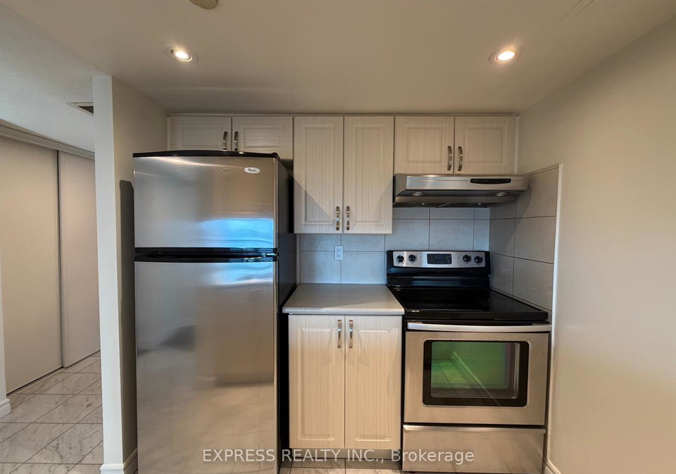 38-elm-street-toronto-ontario-c12815302