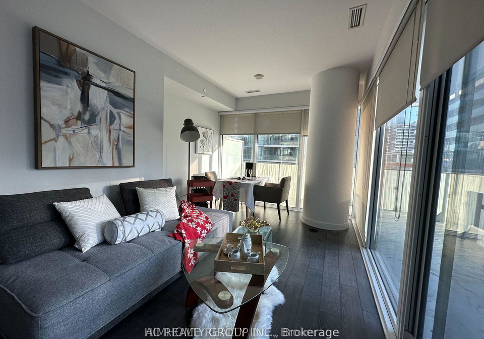 42-charles-street-toronto-ontario-c12815336