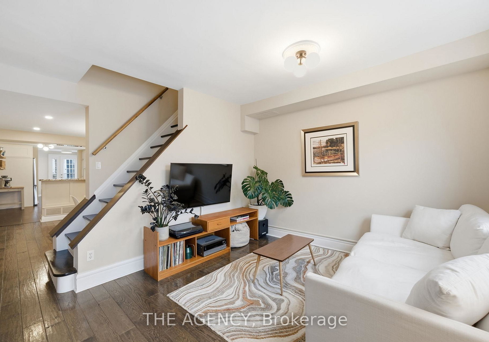 36-mansfield-avenue-toronto-ontario-c12815424