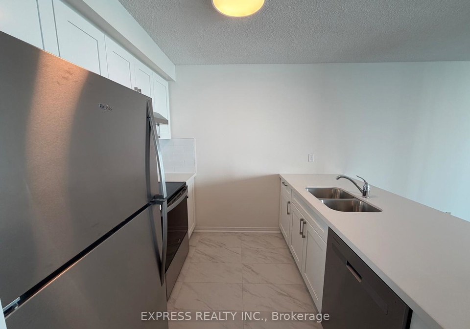 10-queens-quay-w-toronto-ontario-c12815484