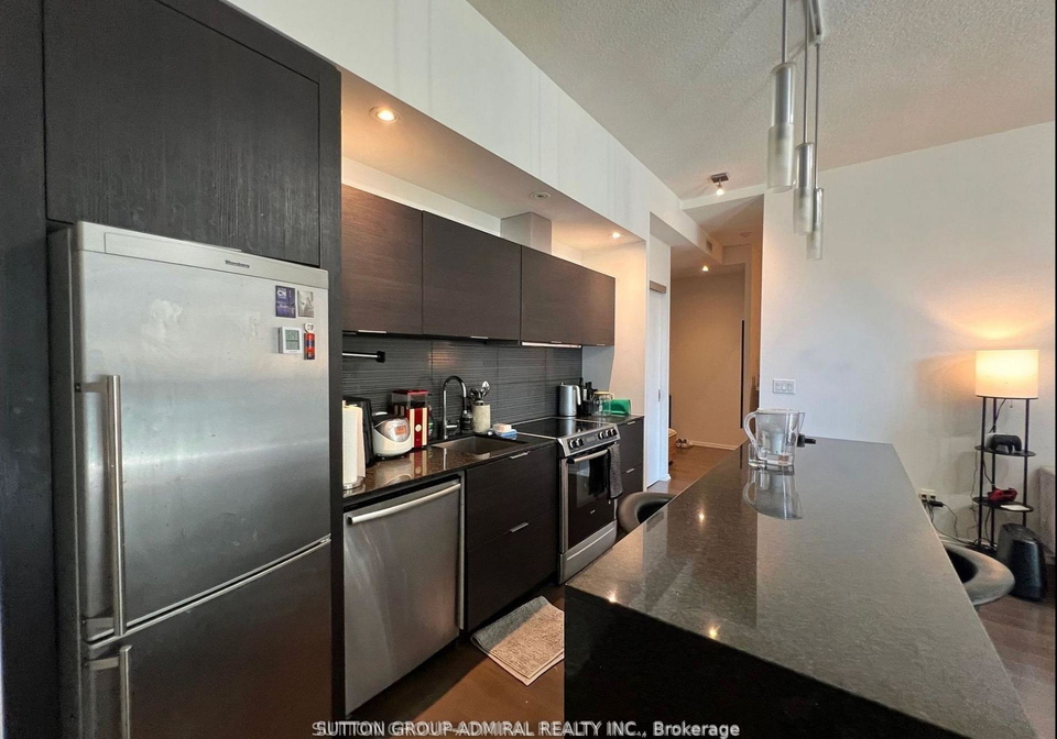8-charlotte-street-toronto-ontario-c12815714