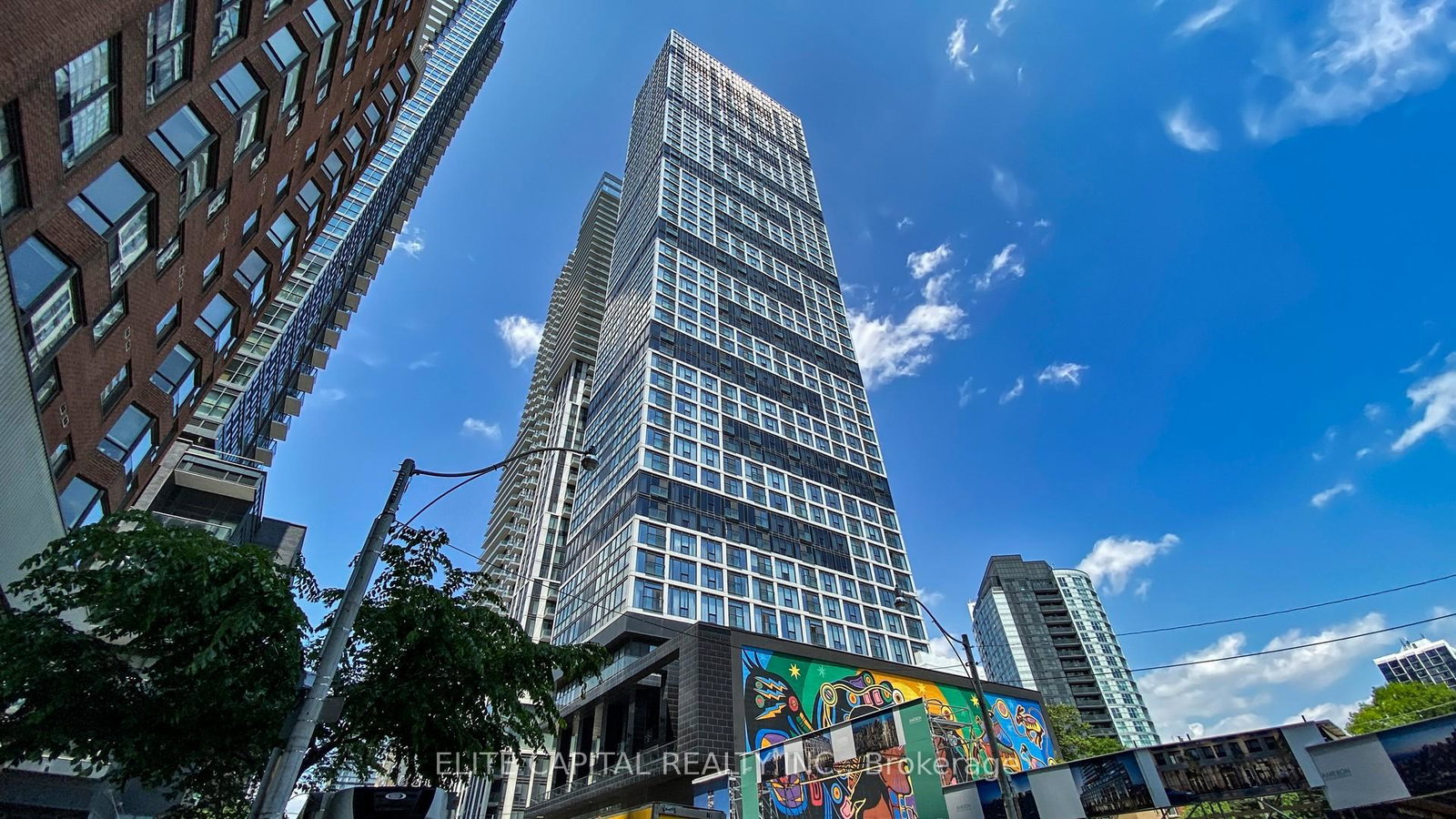 181-dundas-street-e-toronto-ontario-c12815774