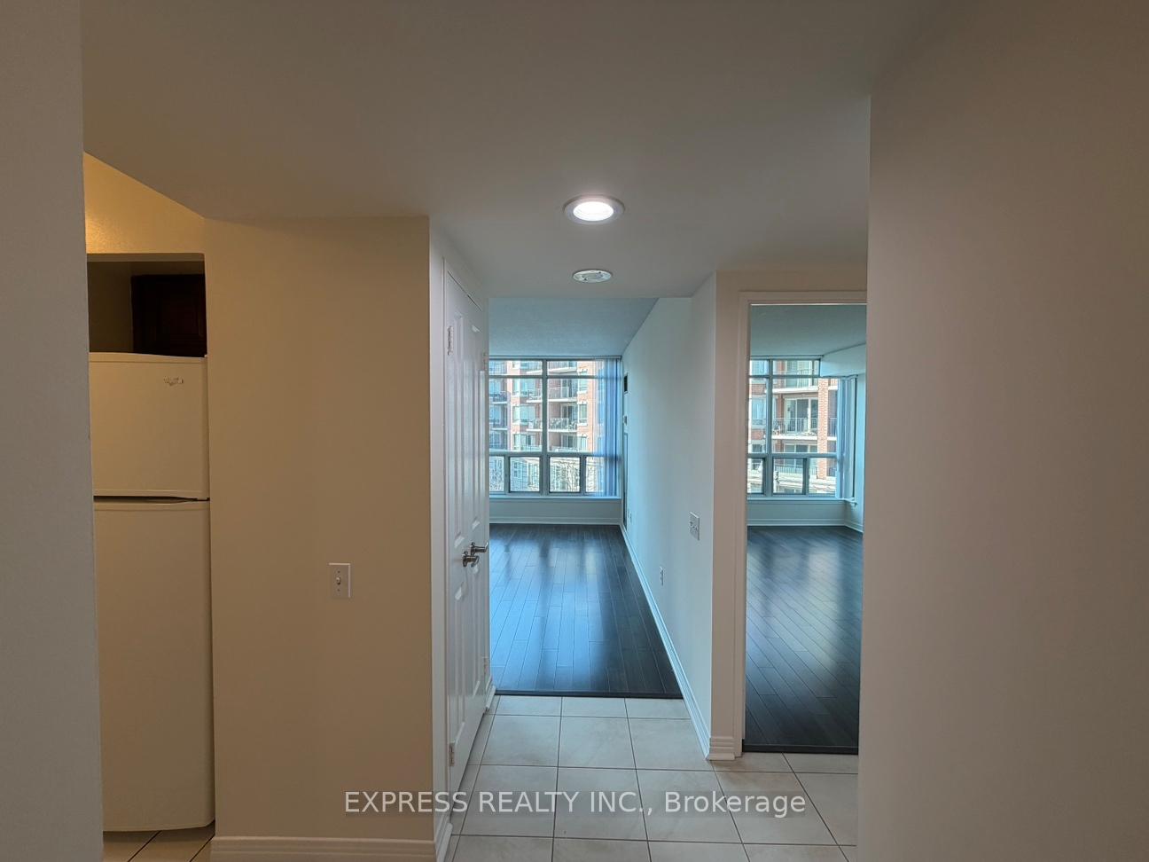 942-yonge-street-toronto-ontario-c12815778