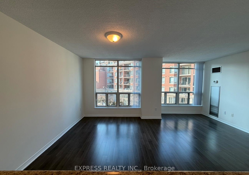 942-yonge-street-toronto-ontario-c12815778
