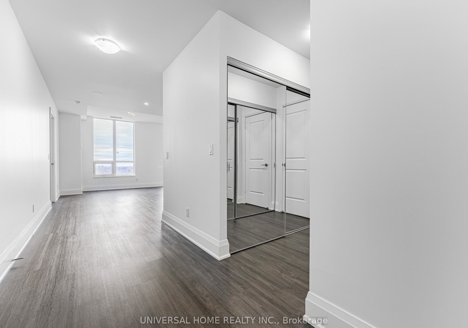 100-harrison-garden-boulevard-north-york-ontario-c12815916