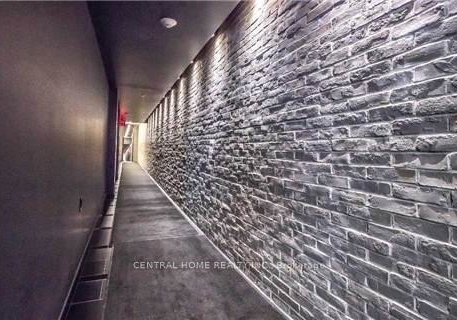 210-simcoe-street-toronto-ontario-c12815954