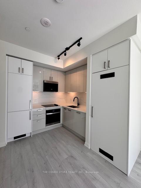 280-dundas-street-w-toronto-ontario-c12816356