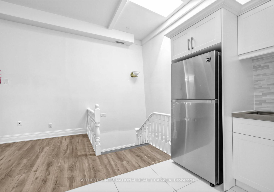 212-carlton-street-toronto-ontario-c12816774