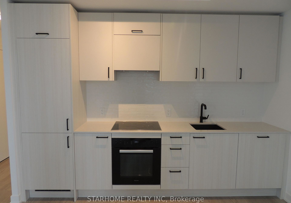 1-quarrington-lane-north-york-ontario-c12816786