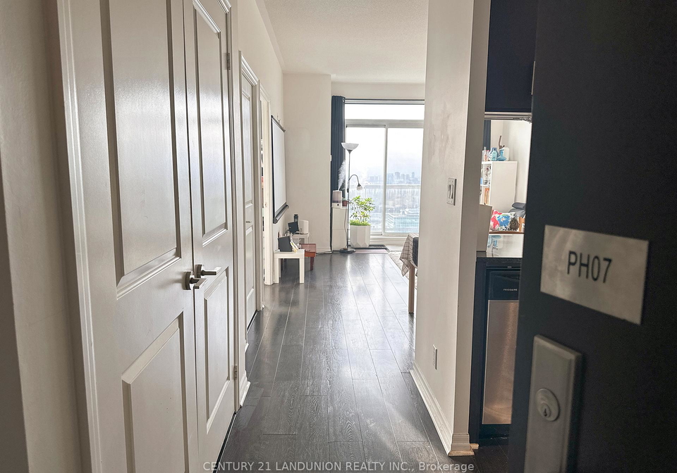 30-herons-hill-way-north-york-ontario-c12817648