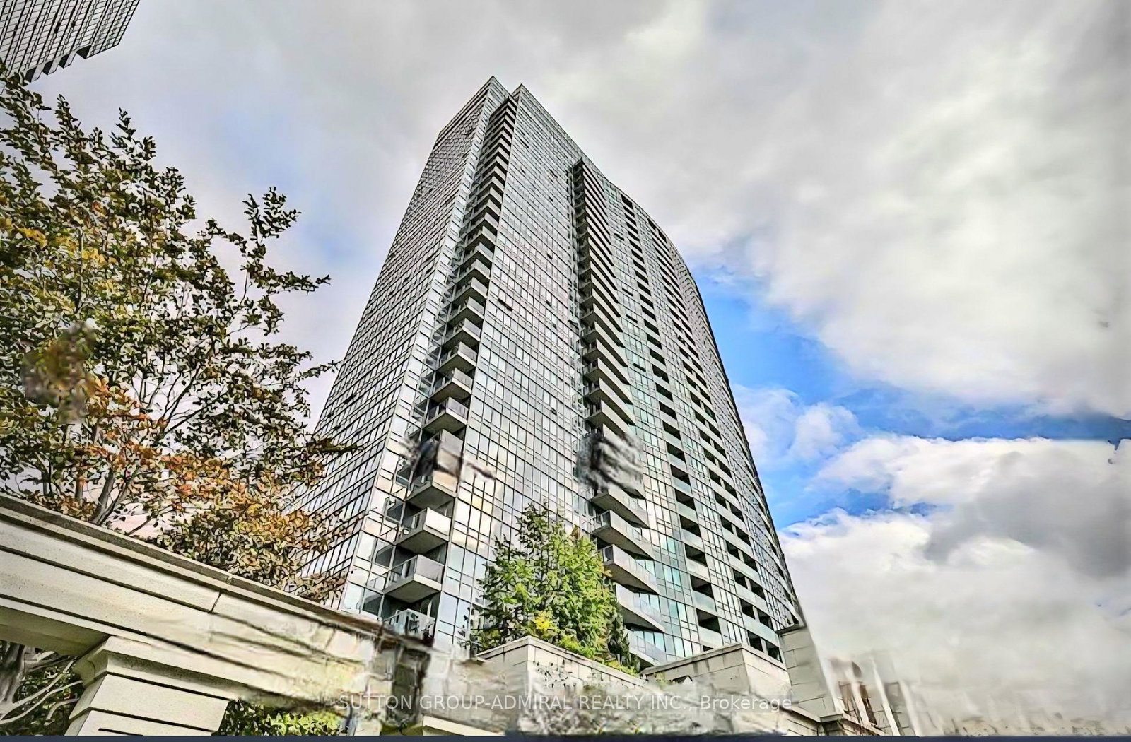 15-greenview-avenue-toronto-ontario-c12818250