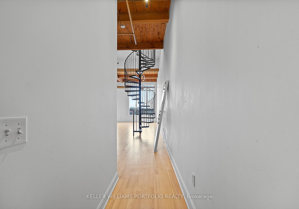 993-queen-street-w-toronto-ontario-c12818472