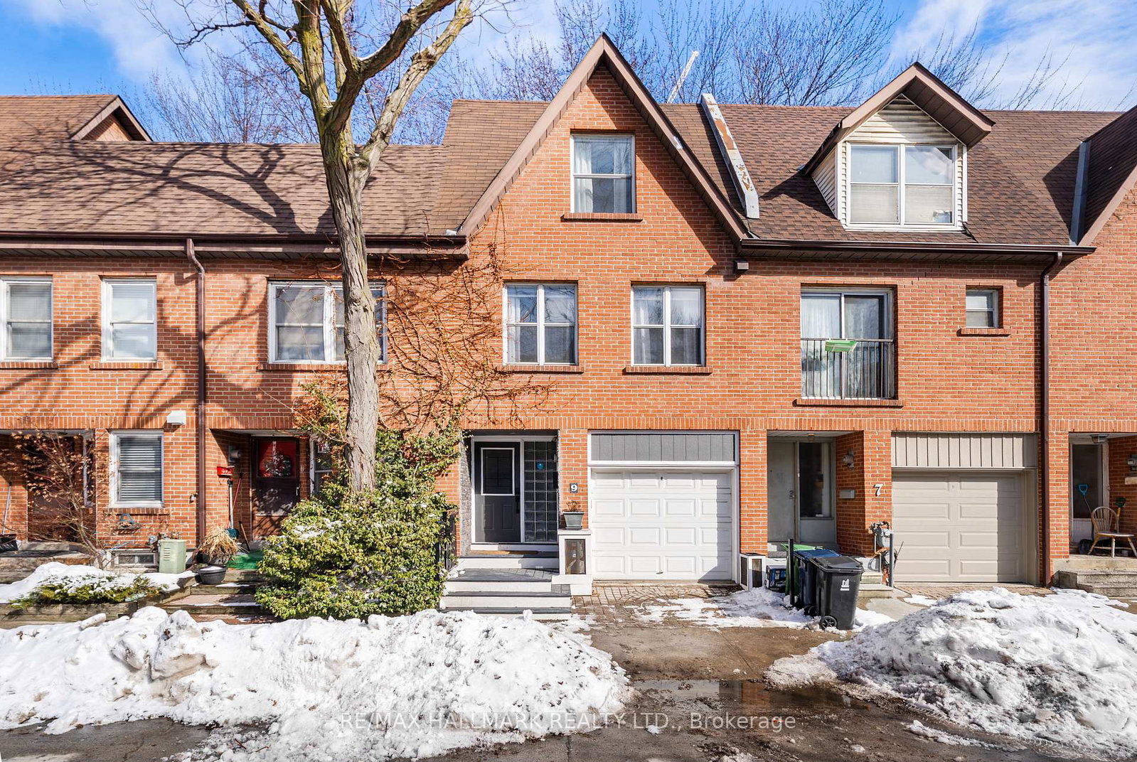 9-douville-court-toronto-ontario-c12818708
