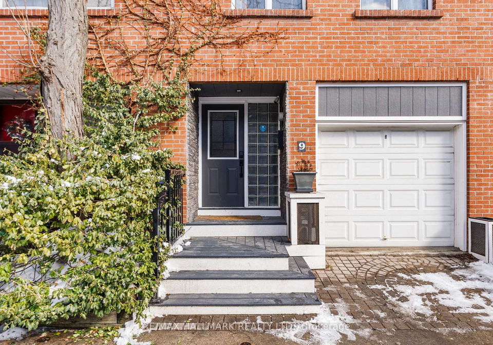 9-douville-court-toronto-ontario-c12818708