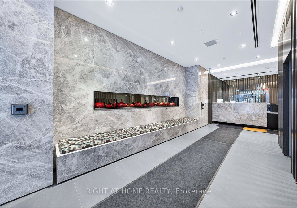 215-queen-street-w-toronto-ontario-c12818736