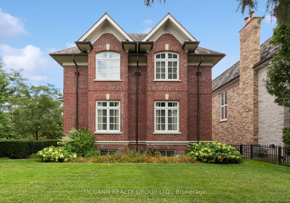 21-de-vere-gardens-toronto-ontario-c12818798