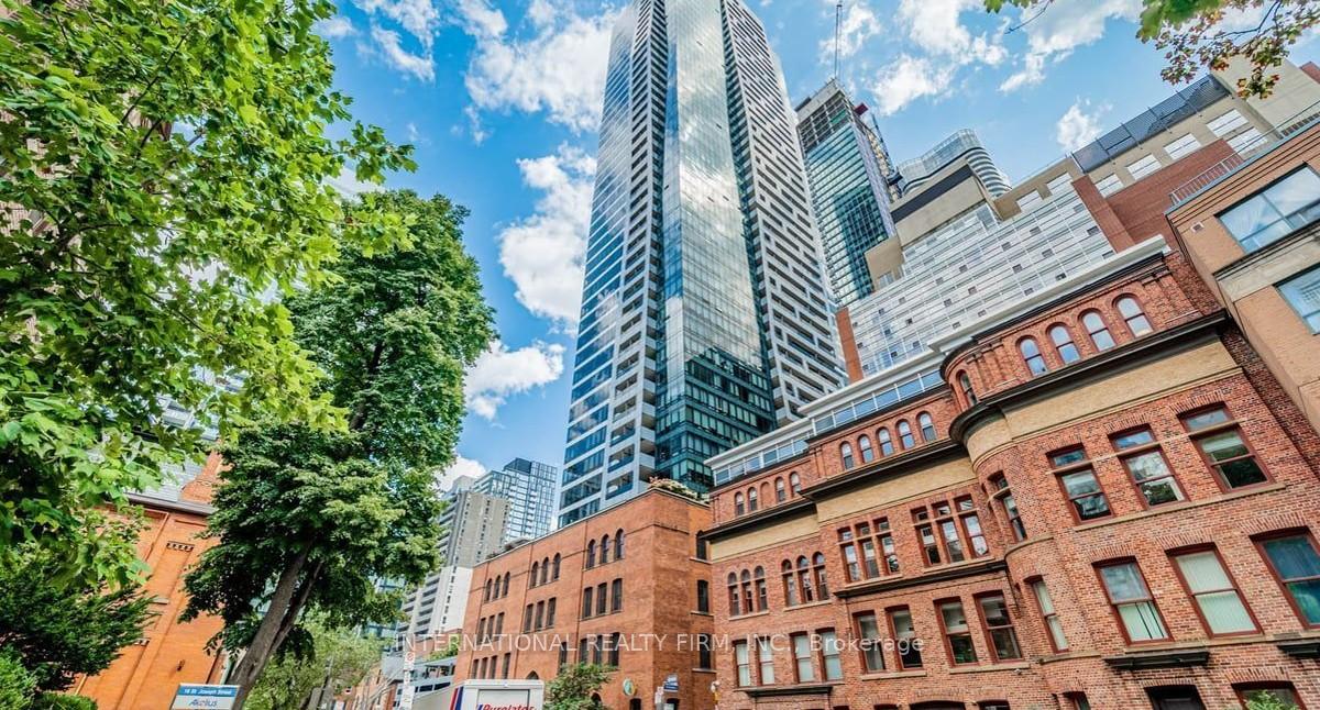 5-st-joseph-street-toronto-ontario-c12819962