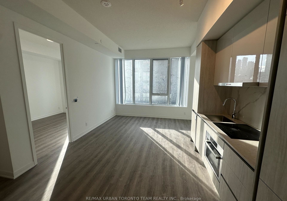180-front-street-e-toronto-ontario-c12820358