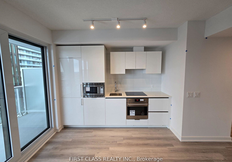 230-simcoe-street-toronto-ontario-c12820378