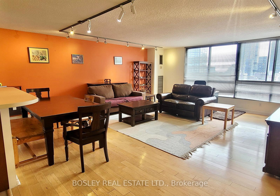 77-carlton-street-toronto-ontario-c12820454