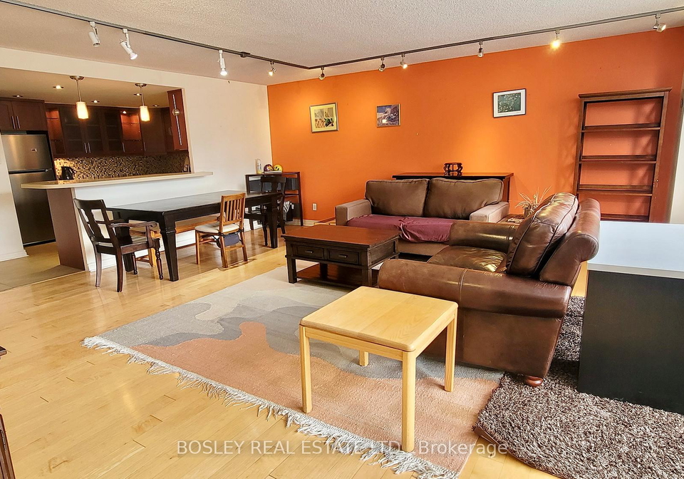 77-carlton-street-toronto-ontario-c12820454