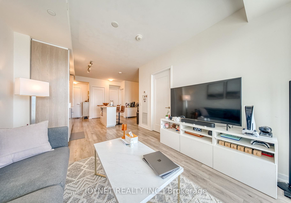 28-freeland-street-toronto-ontario-c12820810