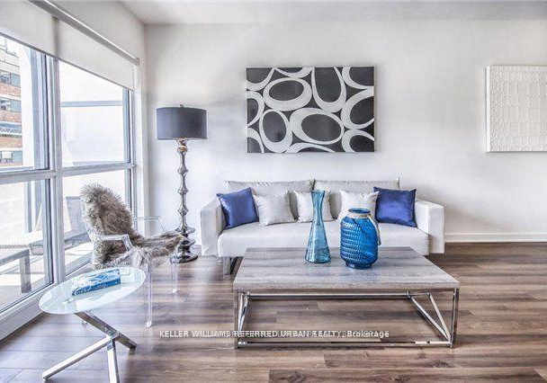 210-simcoe-street-toronto-ontario-c12820890