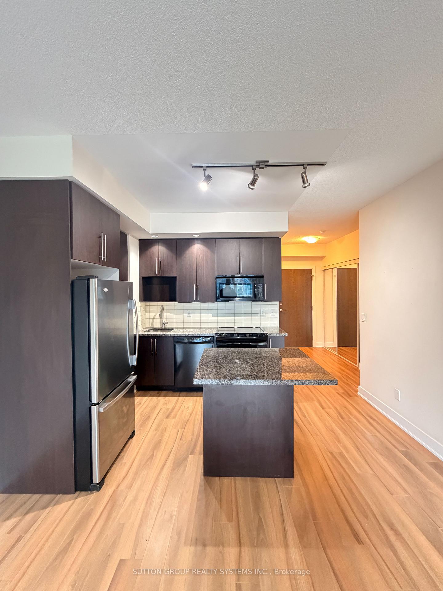 28-linden-street-toronto-ontario-c12821414